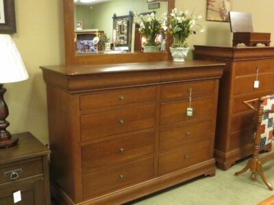 Traditional Dressers